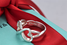 Load image into Gallery viewer, Tiffany &amp; Co. Paloma Picasso Silver Double Loving Heart Ring
