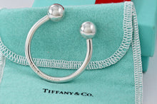 Load image into Gallery viewer, Tiffany &amp; Co. Silver Large Horseshoe Key ring Keychain 2001
