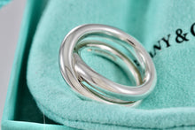 Load image into Gallery viewer, Tiffany &amp; Co. Paloma Picasso Le Circle Crossover Band Ring Size 4.5
