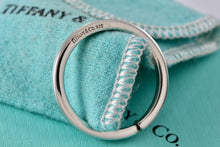 Load image into Gallery viewer, Tiffany &amp; Co. Silver Small Circle Key Ring keychain
