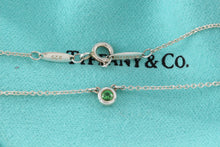 Load image into Gallery viewer, Tiffany &amp; Co. Elsa Peretti Silver Color By The Yard Tsavorite Necklace
