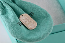 Load image into Gallery viewer, Tiffany &amp; Co. Silver Nike Women&#39;s Marathon 2012 Silver Dog Tag
