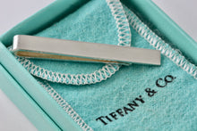 Load image into Gallery viewer, Tiffany &amp; Co. Mens Silver Small Bar Tie Clip/Money Clip
