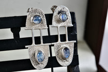 Load image into Gallery viewer, Sterling Silver Purple Amethyst Beads Paperclip Earrings
