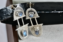 Load image into Gallery viewer, Sterling Silver Purple Amethyst Beads Paperclip Earrings
