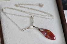 Load image into Gallery viewer, Sterling Silver Red Agate Pearl Bead Drop 20&quot; Necklace
