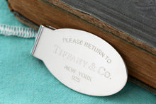 Load image into Gallery viewer, Return To Tiffany &amp; Co. Mens Silver Oval Money Clip
