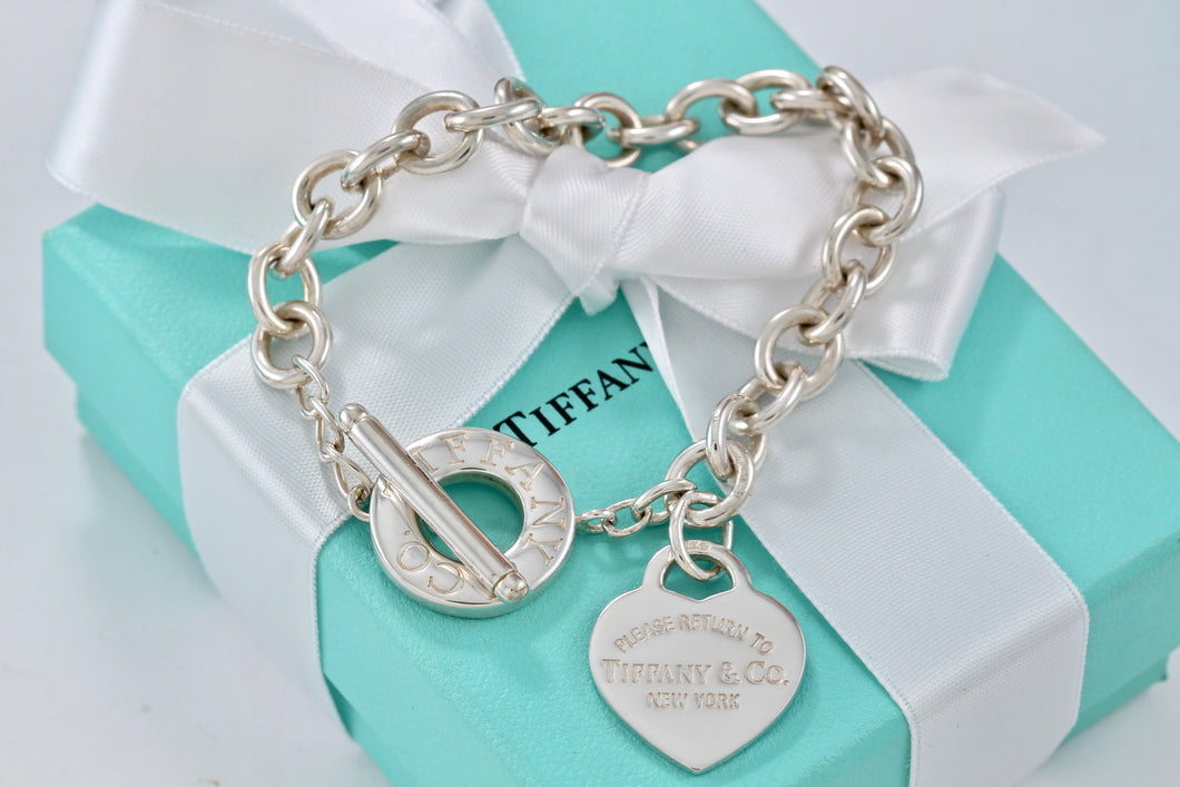 Return To Tiffany & Co. Silver Heart Charm 10mm Link Toggle 7.5