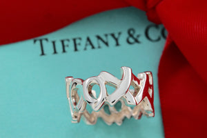 Tiffany & Co. Paloma Picasso Silver Hugs & Kisses Wide Band Ring