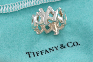 Tiffany & Co. Paloma Picasso Silver Hugs & Kisses Wide Band Ring