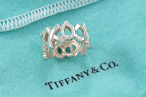 Tiffany & Co. Paloma Picasso Silver Hugs & Kisses Wide Band Ring