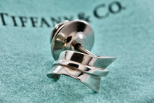 Load image into Gallery viewer, Tiffany &amp; Co. Angela Cummins Silver Small Bent Arrow Brooch Pin Vintage
