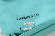 Load image into Gallery viewer, Tiffany &amp; Co. Elsa Peretti Small Bean Ring
