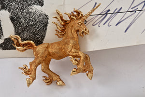 Dan Levin 1979 Handmade "Guardian of the Glen" Pegasus Unicorn Horse 18Kt. Gold Pendant