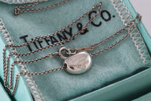 Load image into Gallery viewer, Tiffany &amp; Co. Elsa Peretti Vintage Silver Small Bean 16&quot; Necklace
