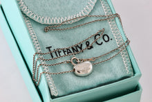 Load image into Gallery viewer, Tiffany &amp; Co. Elsa Peretti Vintage Silver Small Bean 16&quot; Necklace
