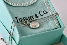 Load image into Gallery viewer, Tiffany &amp; Co. Elsa Peretti Vintage Silver Small Bean 16&quot; Necklace
