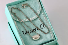 Load image into Gallery viewer, Tiffany &amp; Co. Elsa Peretti Vintage Silver Small Bean 16&quot; Necklace
