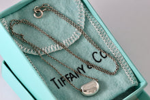 Load image into Gallery viewer, Tiffany &amp; Co. Elsa Peretti Vintage Silver Small Bean 16&quot; Necklace
