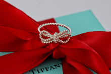 Load image into Gallery viewer, Tiffany &amp; Co. Twist Short Ribbon Bow Ring
