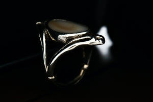 Sterling Silver Oval Mother of Pearl Inlay Statement Ring Size 3