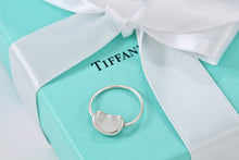 Load image into Gallery viewer, Tiffany &amp; Co. Elsa Peretti Silver Rotating Bean Ring
