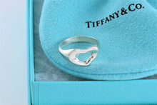 Load image into Gallery viewer, Tiffany &amp; Co. Elsa Peretti Silver Carved Open Heart Ring
