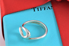 Load image into Gallery viewer, Tiffany &amp; Co. Elsa Peretti Silver Infinity Wave Ring
