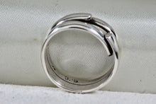 Load image into Gallery viewer, Sterling Overlapping Twin Band Ring Size 5.5
