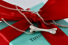 Load image into Gallery viewer, Tiffany &amp; Co. Elsa Peretti Silver Large Dog Bone Pendant 16&quot; Thick Chain Necklace
