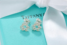 Load image into Gallery viewer, Tiffany &amp; Co. Paloma Picasso Silver Venezia Goldoni Triplo Heart Earrings
