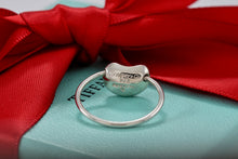 Load image into Gallery viewer, Tiffany &amp; Co. Elsa Peretti Small Rotating Bean Ring
