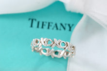 Load image into Gallery viewer, Tiffany &amp; Co. Paloma Picasso Silver xoxo Hugs &amp; Kisses Narrow Band Ring
