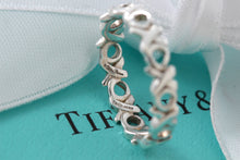 Load image into Gallery viewer, Tiffany &amp; Co. Paloma Picasso Silver xoxo Hugs &amp; Kisses Narrow Band Ring
