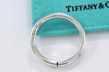 Load image into Gallery viewer, Tiffany &amp; Co. Paloma Picasso Silver Circle Key Ring Keychain
