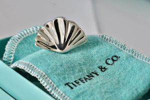 Tiffany & Co. Silver Vintage 1981 Seashell Clip-On Earring *SINGLE*