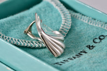 Load image into Gallery viewer, Tiffany &amp; Co. Silver Vintage 1981 Seashell Clip-On Earring *SINGLE*
