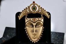 Load image into Gallery viewer, Avon Tribal Mask Brooch Pin
