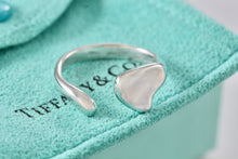 Load image into Gallery viewer, Tiffany &amp; Co. Elsa Peretti Silver Full Heart Ring
