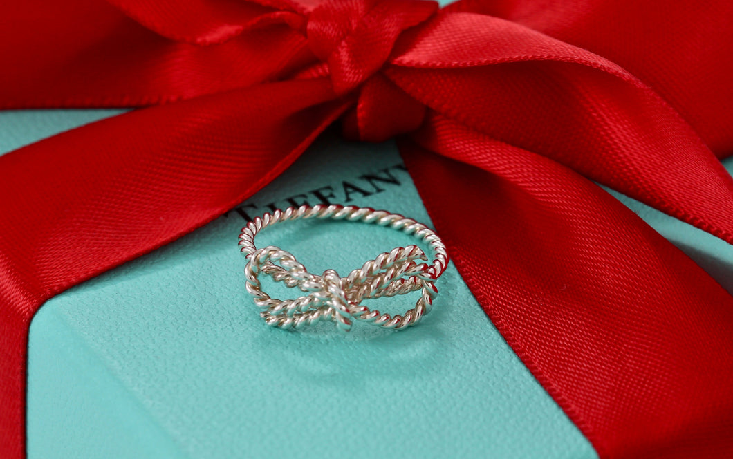 Tiffany & Co. Twist Short Ribbon Bow Ring